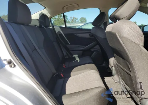 2018 Subaru Impreza Premium Plus из США, поврежденный, VIN 4S3GKAD67J3602892
